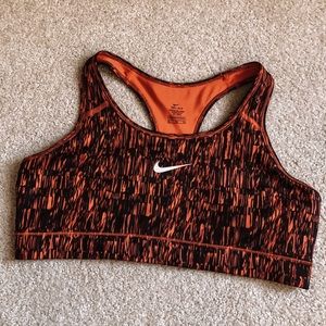 NEW NIKE SPORTS BRA